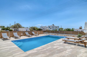 Ippocampos Seaside Serenity - Unwind at Paros Poolside Retreats